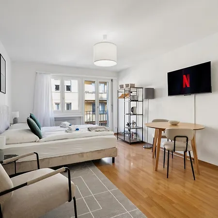 Shiny In - Crown 37 *